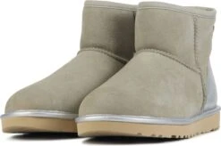 UGG Enkellaarsjes Dames / Laarzen / Damesschoenen - Wol - 1120872 - Zand - Maat 39 -Gabor Verkoop 2024 1200x797
