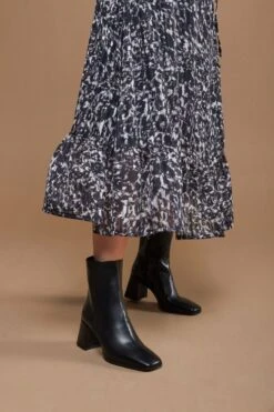 Lina Locchi Enkellaarsjes Dames / Laarzen / Damesschoenen - Leer - L1113 - Zwart - Maat 39 -Gabor Verkoop 2024 800x1200 15